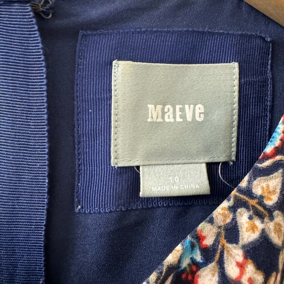 SOLD 💙 Anthropologie Mauve Floral Pattern With Blue Background Dress - Size 10 - Picture 5 of 12